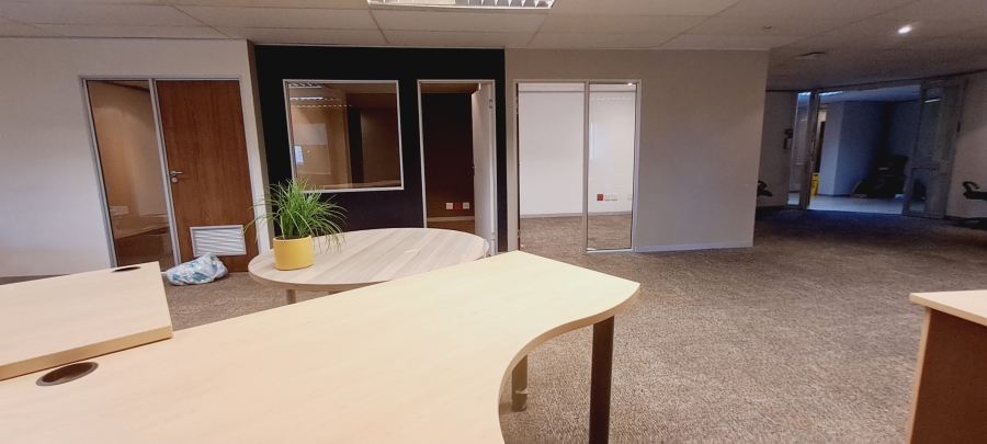 To Let commercial Property for Rent in Bo Oakdale Western Cape